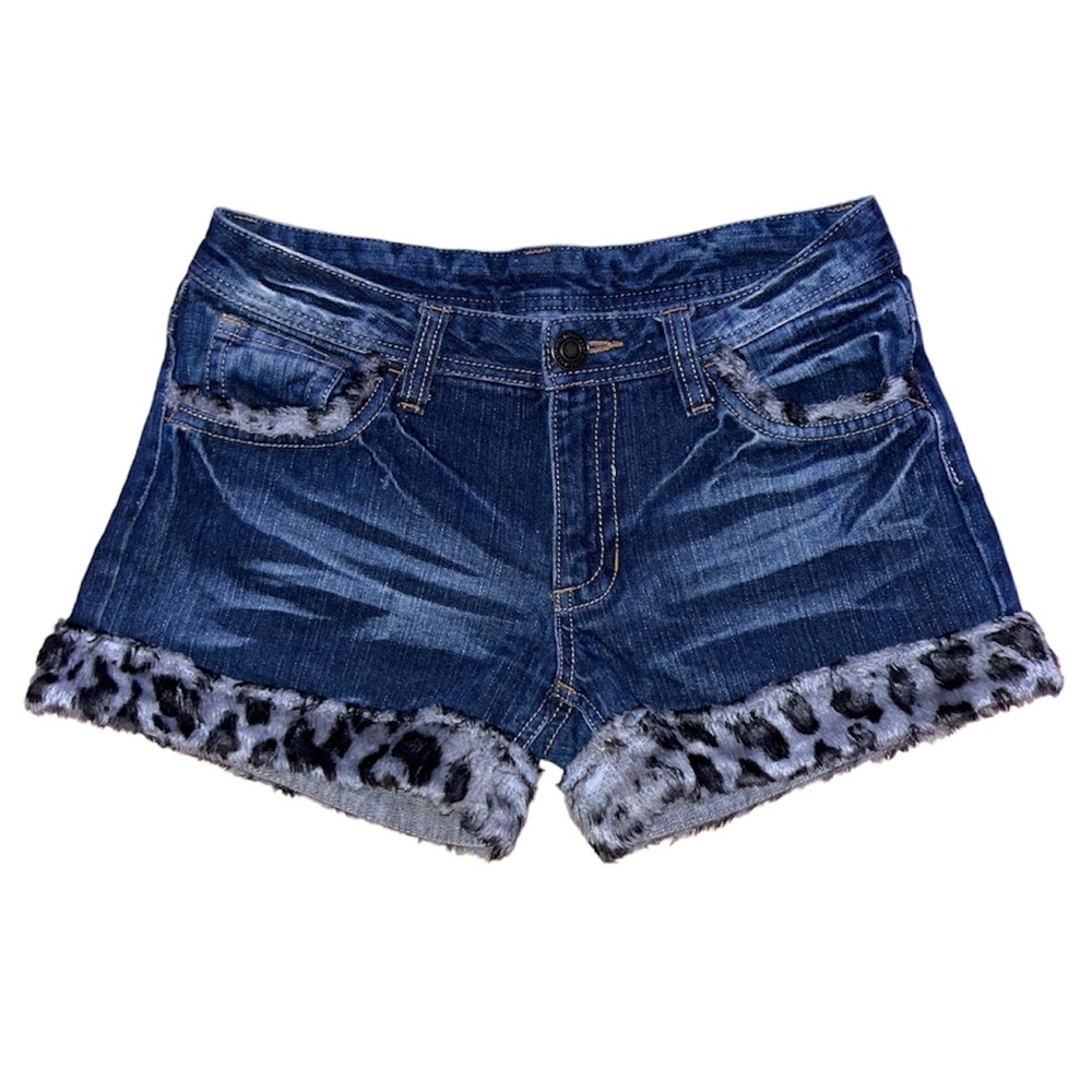 Cheetah print trim denim shorts
